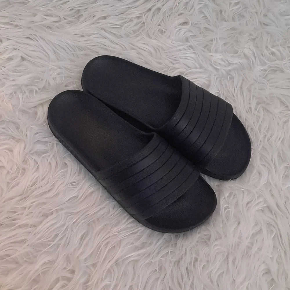 Adidas black slides 9